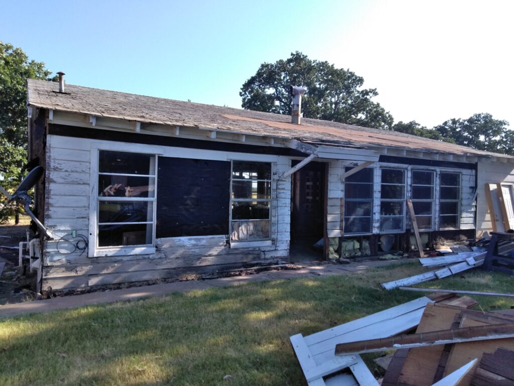 A dilapidated home Wannco Services in Granbury, TX is preparing for demolition.