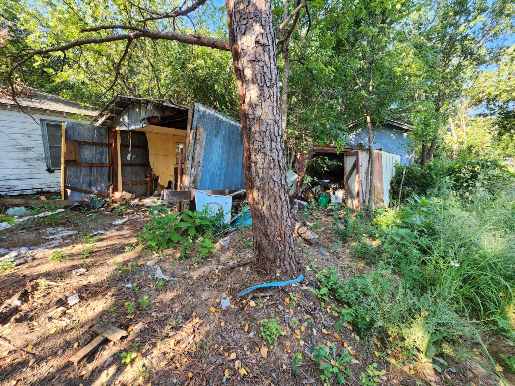 Torn down parts of a home in TOlar Texas prior to demolition